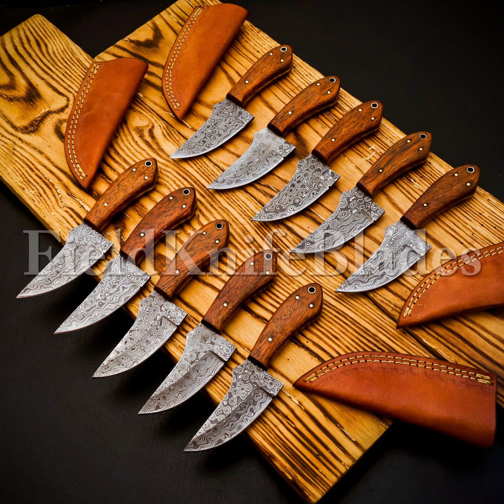 Personalized Set for Groomsmen Damascus Steel Hunting knife Handle Tali Wood