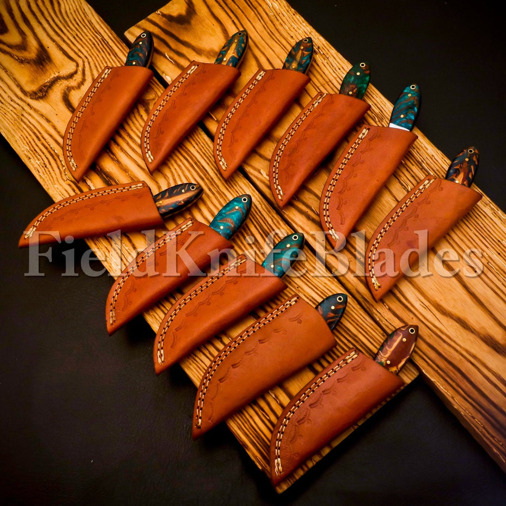 Personalized Set for Groomsmen Damascus Steel Hunting knife Handle Resin