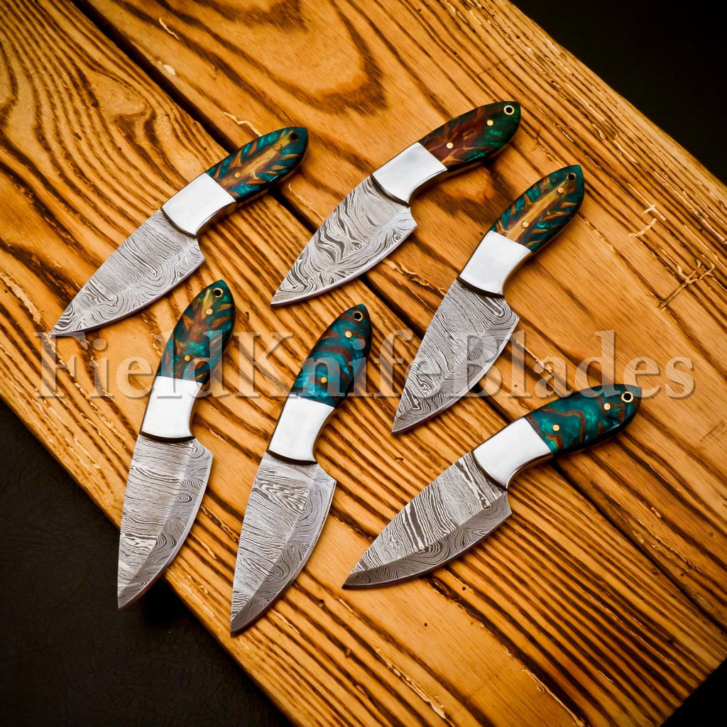 Personalized Set for Groomsmen Damascus Steel Hunting knife Handle Resin