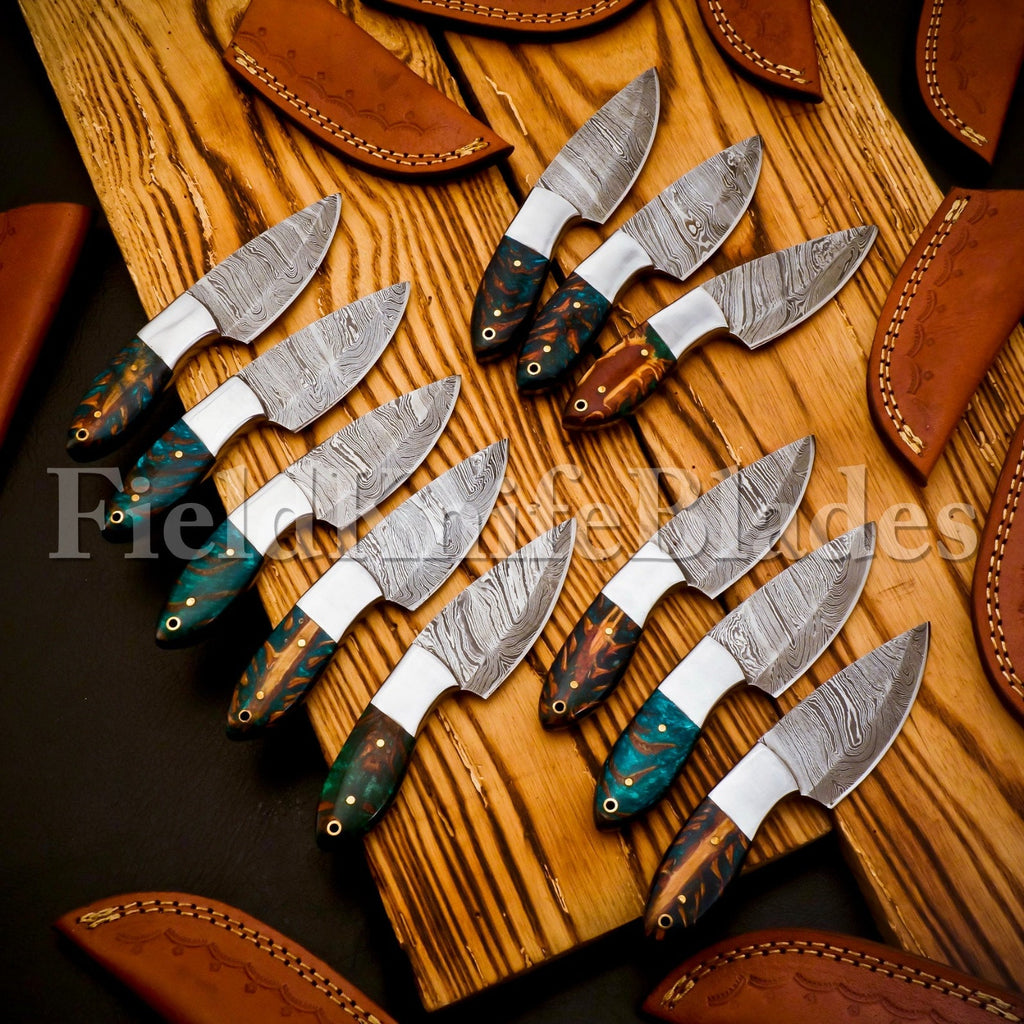 Personalized Set for Groomsmen Damascus Steel Hunting knife Handle Resin