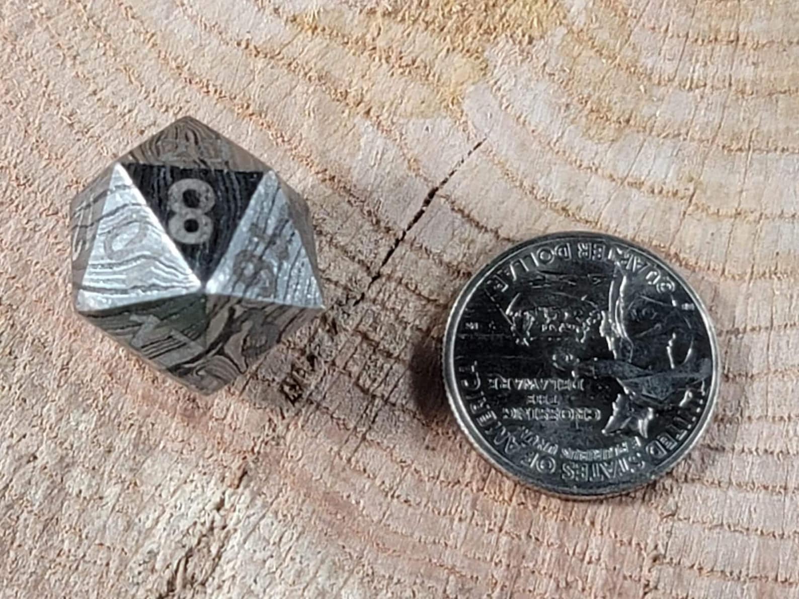 D20 Die 18 mm - Damascus Steel MINT/New / Hand Forged Steel / Damascus Steel / Game Dice / Larp / Gamer Gift
