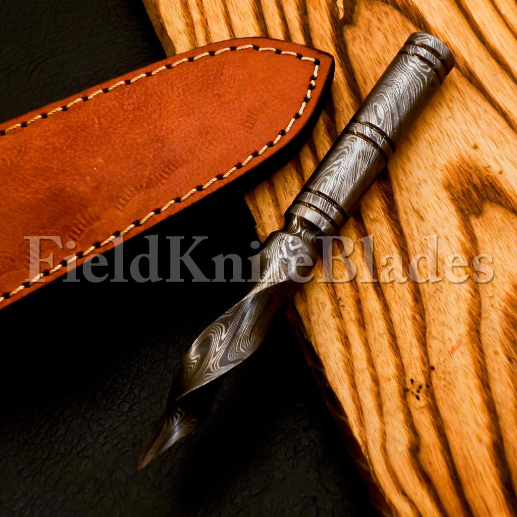 Personalized 6.5 inch Custom Forged Hunter Damascus Steel Tri Dagger Hand Forged Twisted Pattern Kris Dagger With Leather Cover