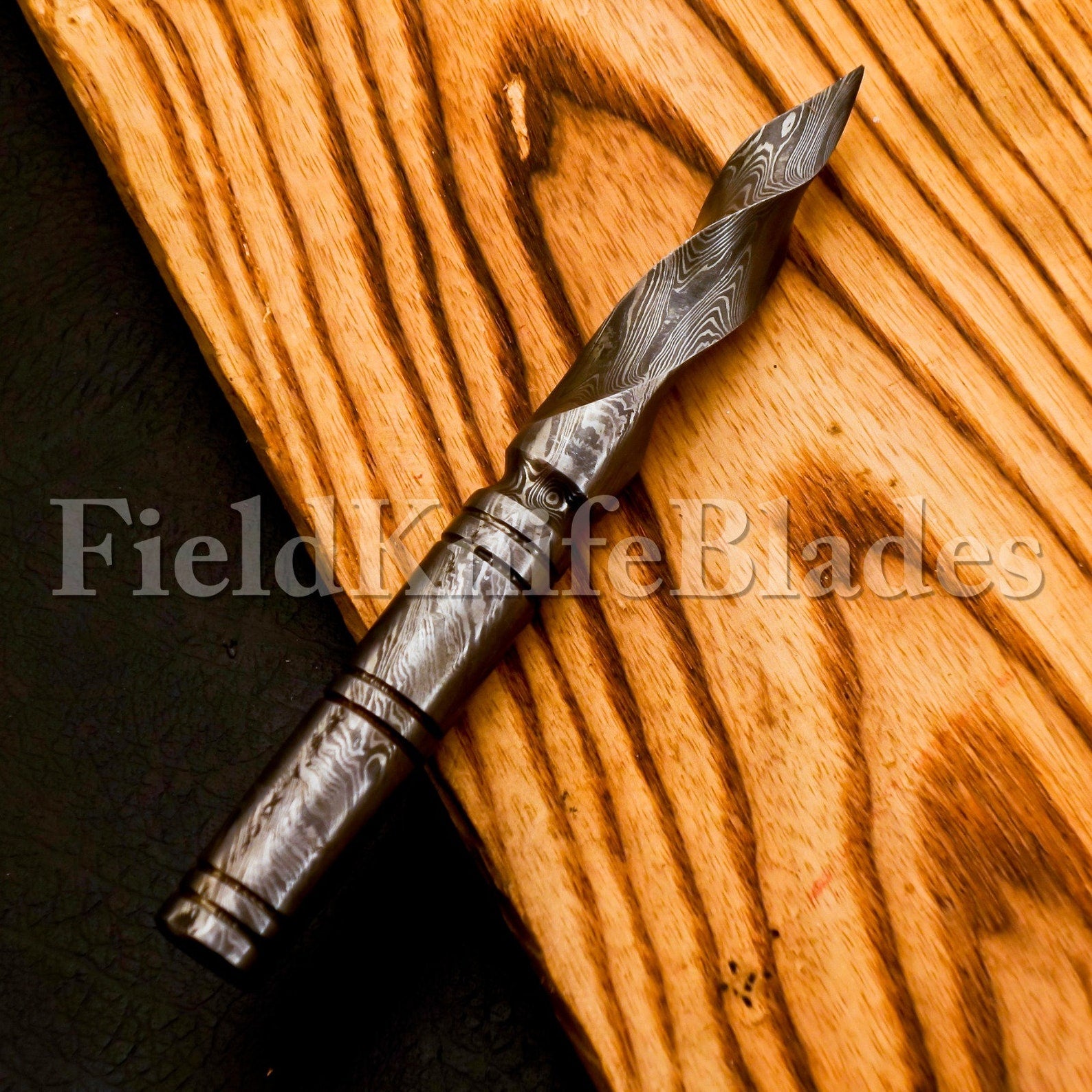 Personalized 6.5 inch Custom Forged Hunter Damascus Steel Tri Dagger Hand Forged Twisted Pattern Kris Dagger With Leather Cover