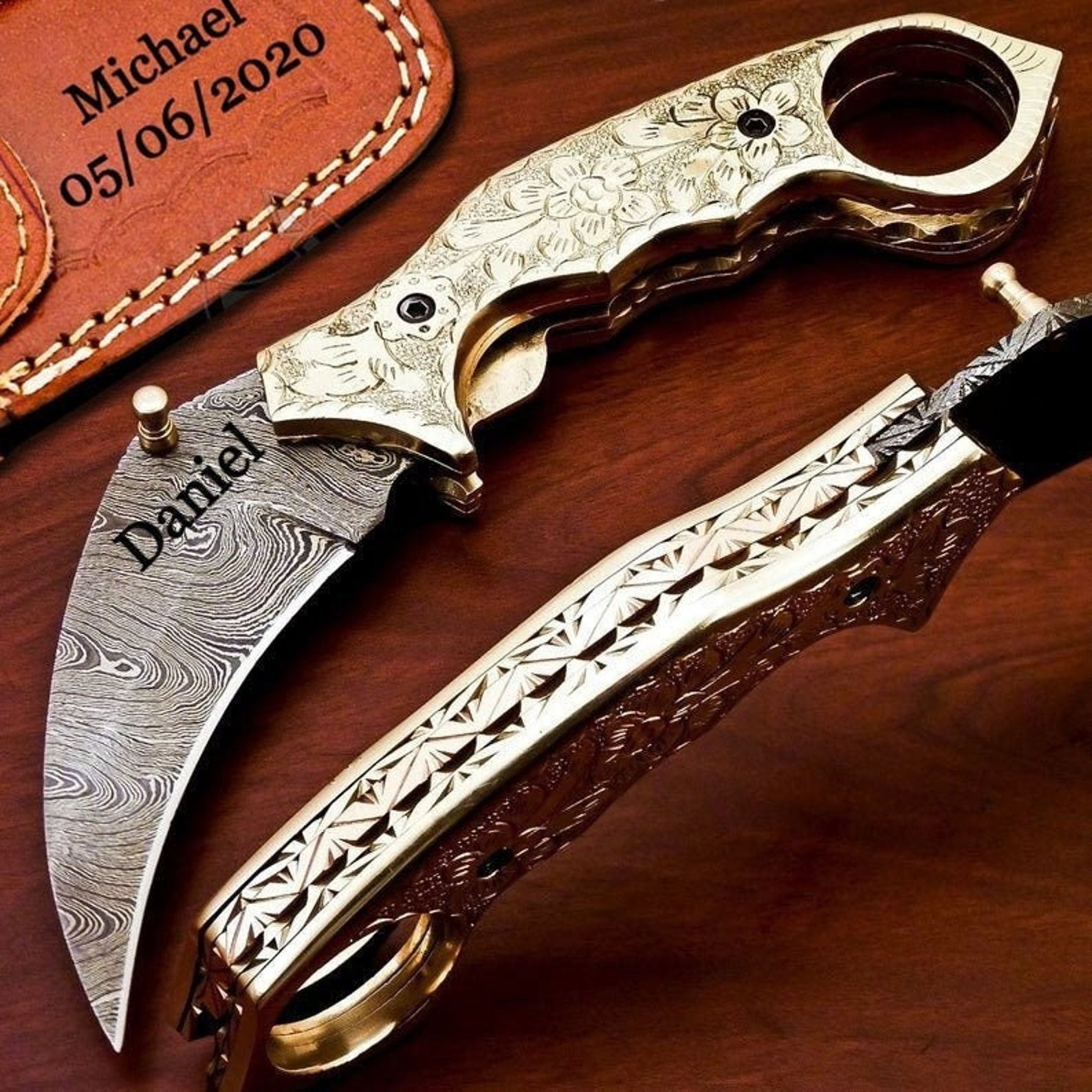 Damascus Folding Pocket knife Karambit Knife Hunting knife Handle Brass Steel Folding With Leather Sheath