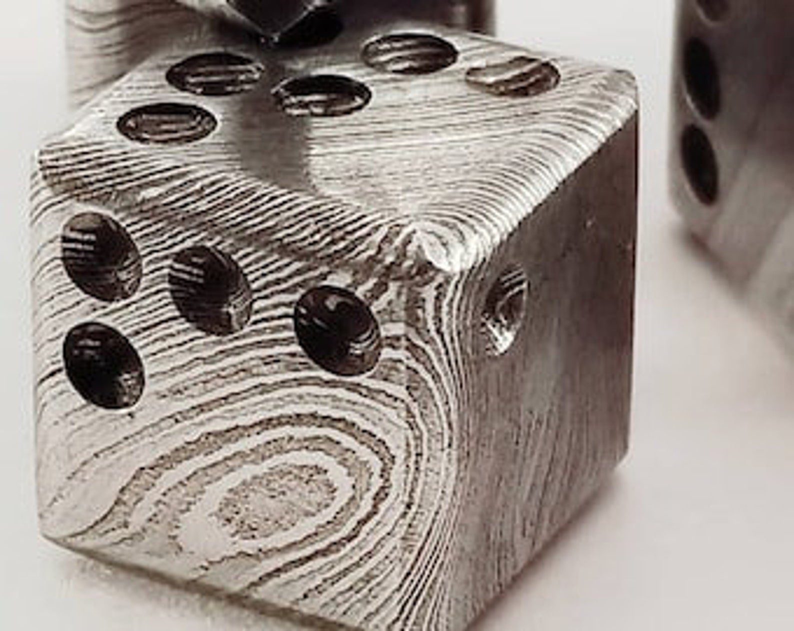 20MM Damascus Steel Dice, 25.85 Dollar per Die / Hand Forged Steel / Damascus Steel / Six Sided Iron / Game Dice / Larp / Gamer Gift