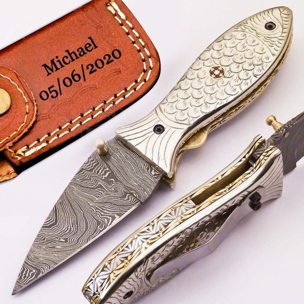 Personalized Custom Damascus Steel Lxuary Knife Folding Pocket Knife Hunting Knife with Handle Silver with Leather Sheeth