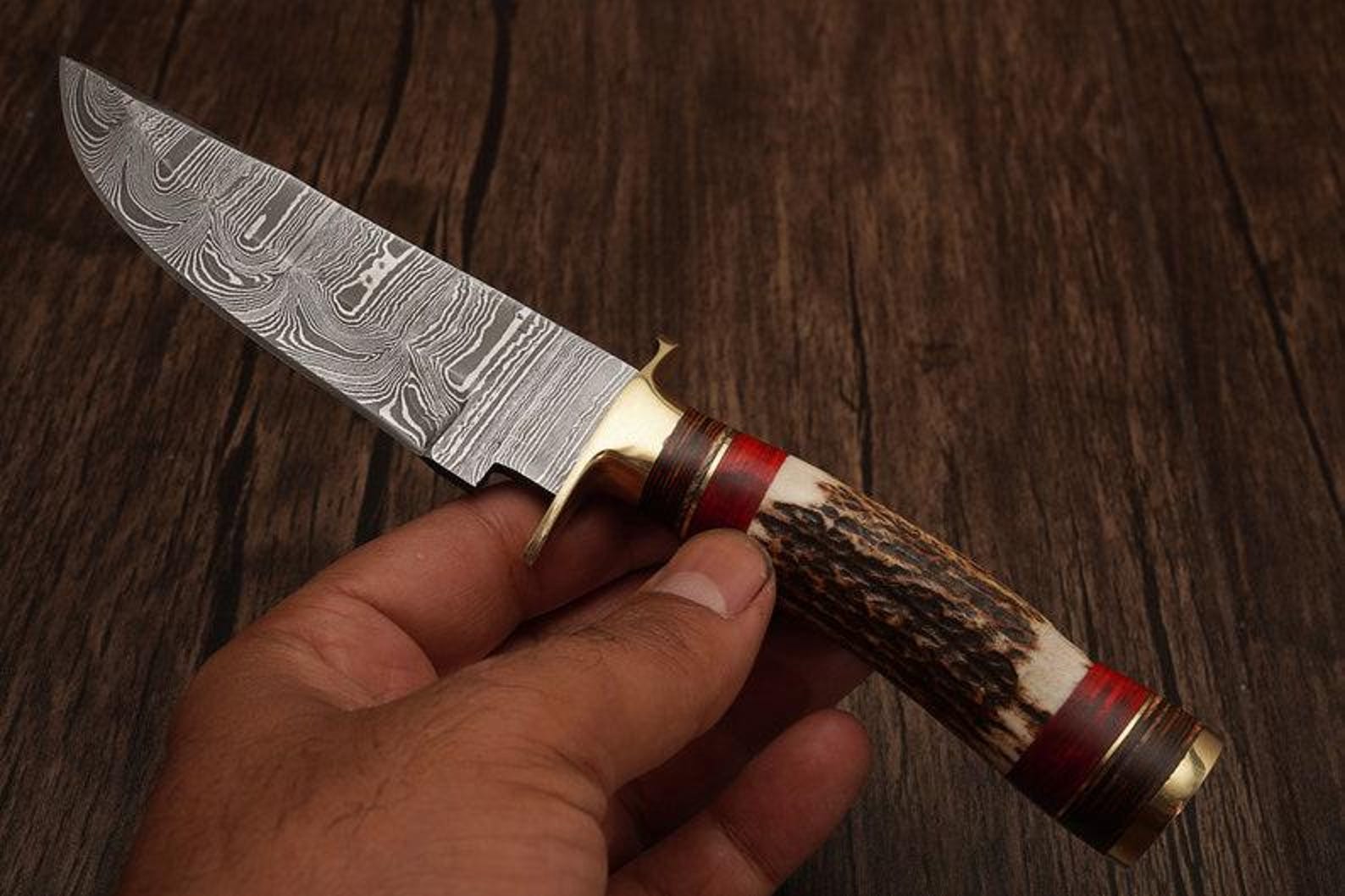 Personalized Set of Groomsmen Damascus Steel Hunting knife Handle Deer Antler