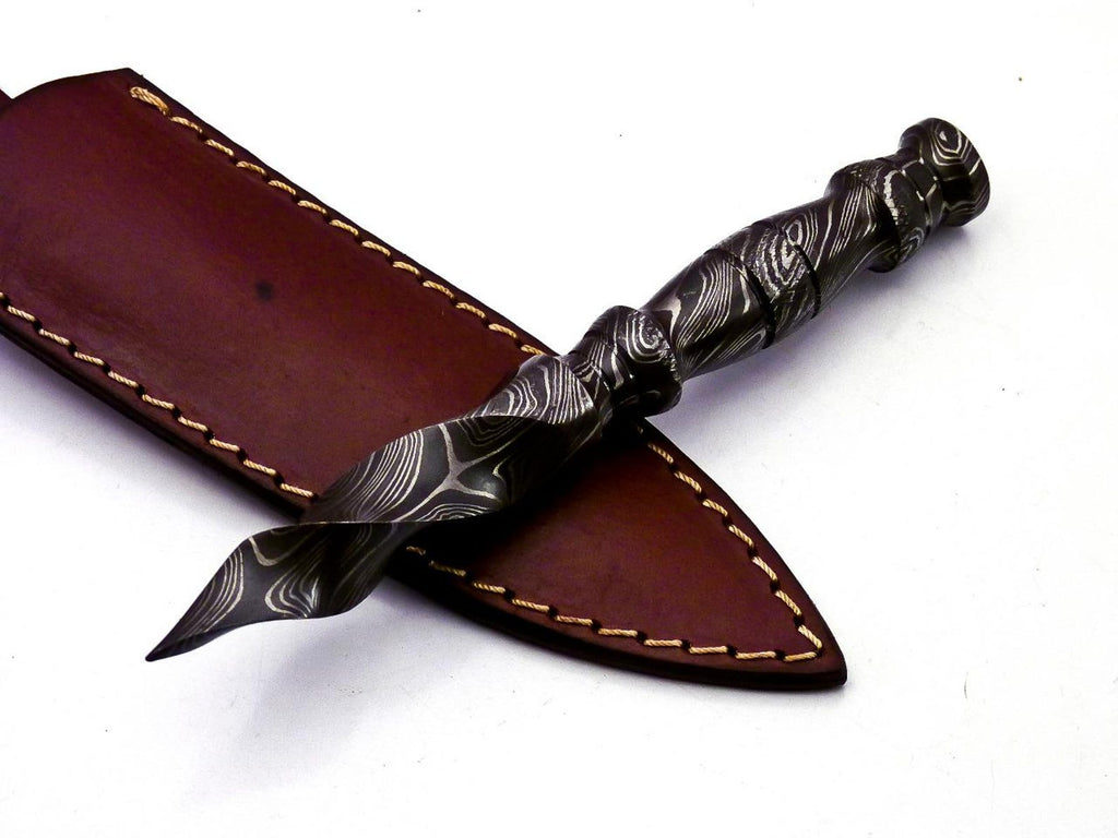 Personalized 6.5 inch Custom Forged Hunter Damascus Steel Tri Dagger Hand Forged Twisted Pattern Kris Dagger W Leather Cover