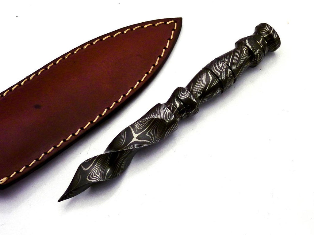 Personalized 6.5 inch Custom Forged Hunter Damascus Steel Tri Dagger Hand Forged Twisted Pattern Kris Dagger W Leather Cover