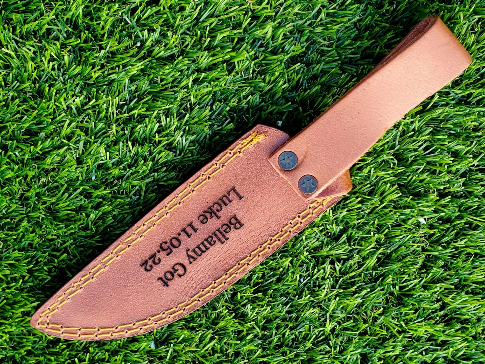 Personalized 10 inch Damascus Steel Hunting knife Handle Deer Antler W leather Cover