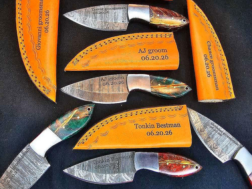 Personalized Set for Groomsmen Damascus Steel Hunting knife Handle Resin