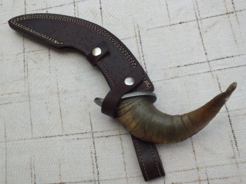 Damascus knife Gift Forged DAMASCUS Steel Hunting Knife With Ram Horn Handle, Gift for him, Outdoor Knife gift
