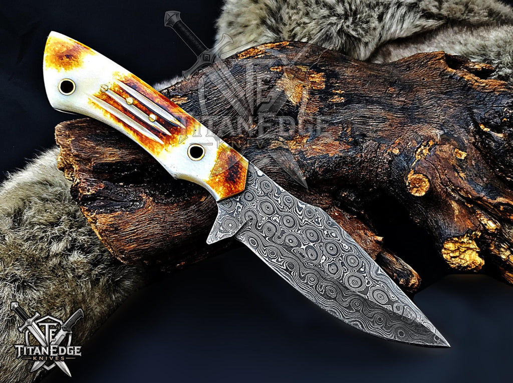 Handmade 8" Damascus Steel Fixed Blade Hunting Knife, Horn Handle, Groomsmen Gift With Leather Sheath
